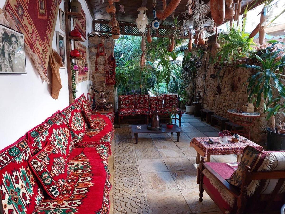Mystery Garden Guest House Famagusta  Exteriör bild
