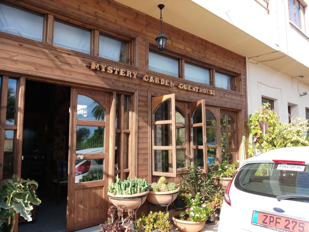 Mystery Garden Guest House Famagusta  Exteriör bild
